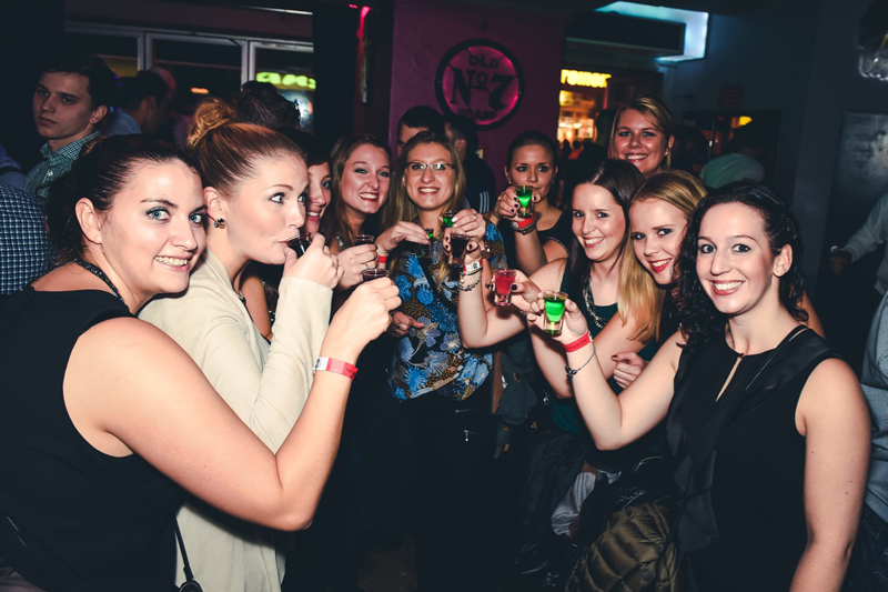 party reeperbahn quer