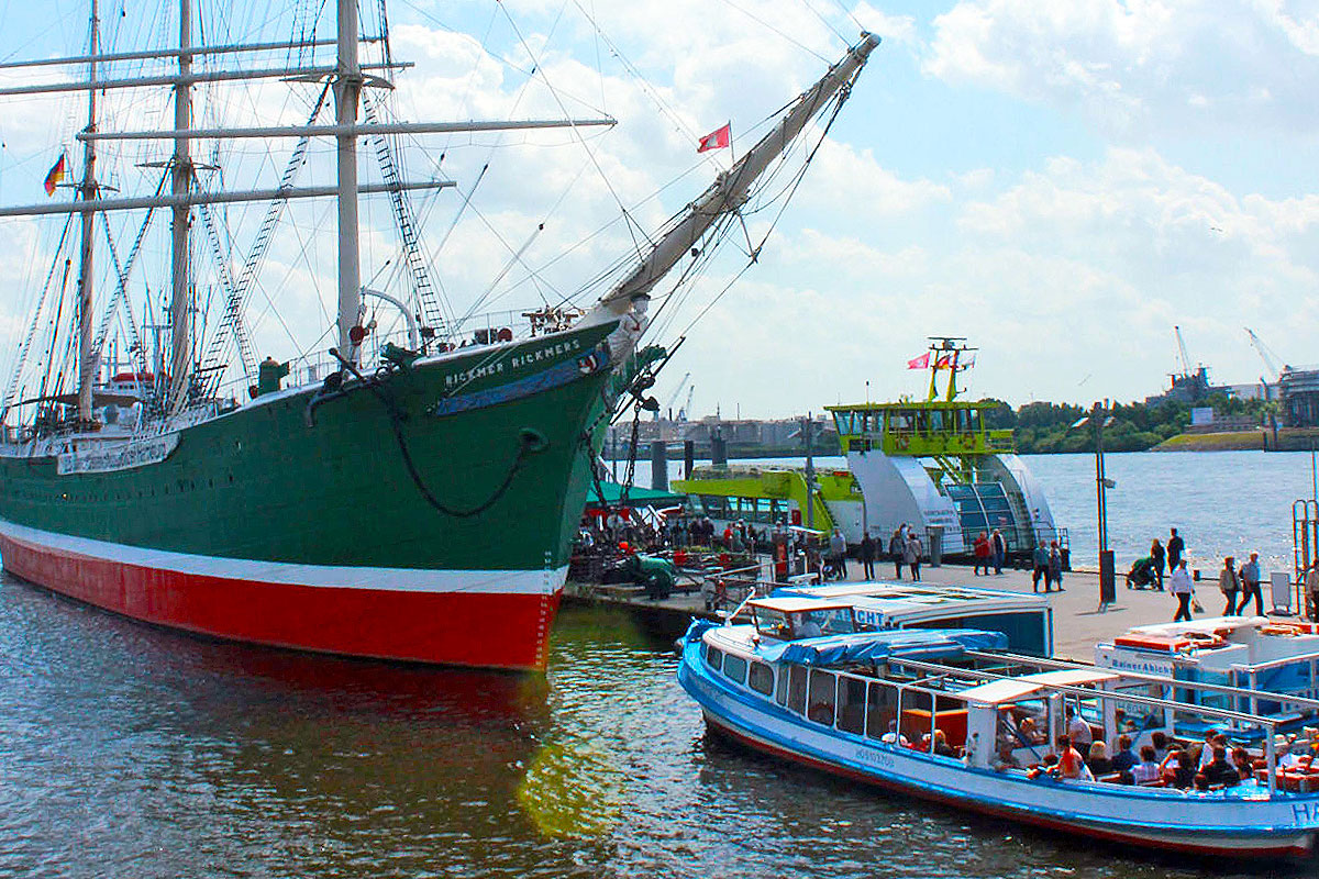 XXL Hafenrundfahrt Rickmer Rickmers Barkasse SightseeingKontor
