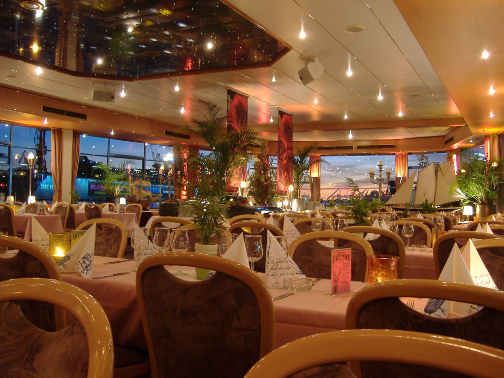 hafenrundfahrt privat schiff mieten