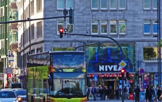 stadtrundfahrt neu hamburger jungfernstieg