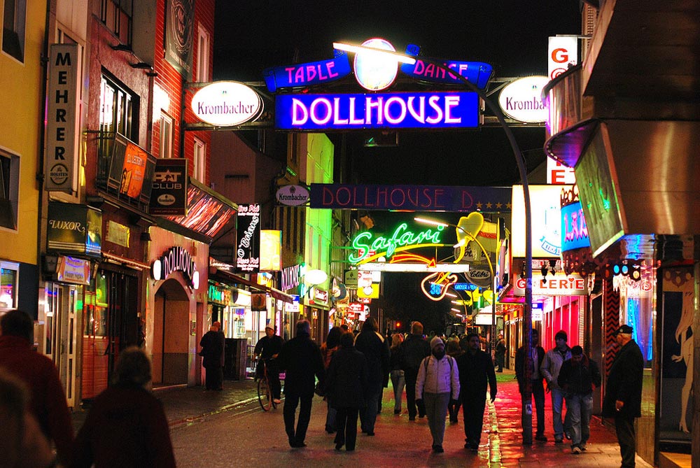 Dollhouse Groe Freiheit Hamburg klein