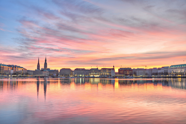hamburg sehenswuerdigkeiten alster sightseeing kontor