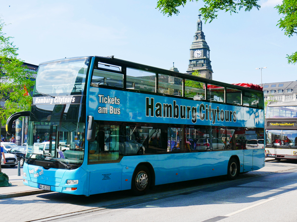 hamburg sehenswuerdigkeiten mit dem bus entdecken