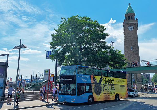 stadtrundfahrt landungsbruecken
