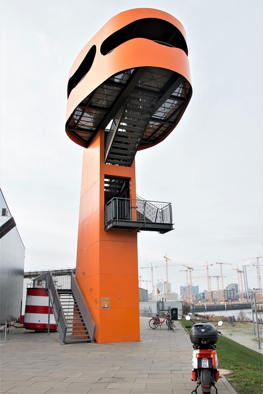 Hamburger Sehenswuerdigkeit View Ponit Hafen City