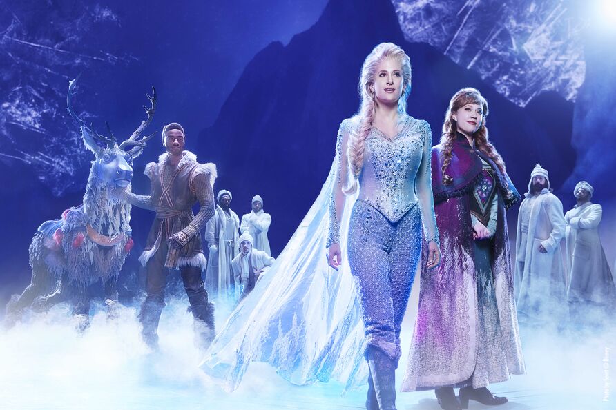 JPG 72 dpi RGB Caissie Levy ElsaPatti Murin AnnaJelani Alladin Kristoff the Original Broadway Company of FROZEN.Photo by Saint