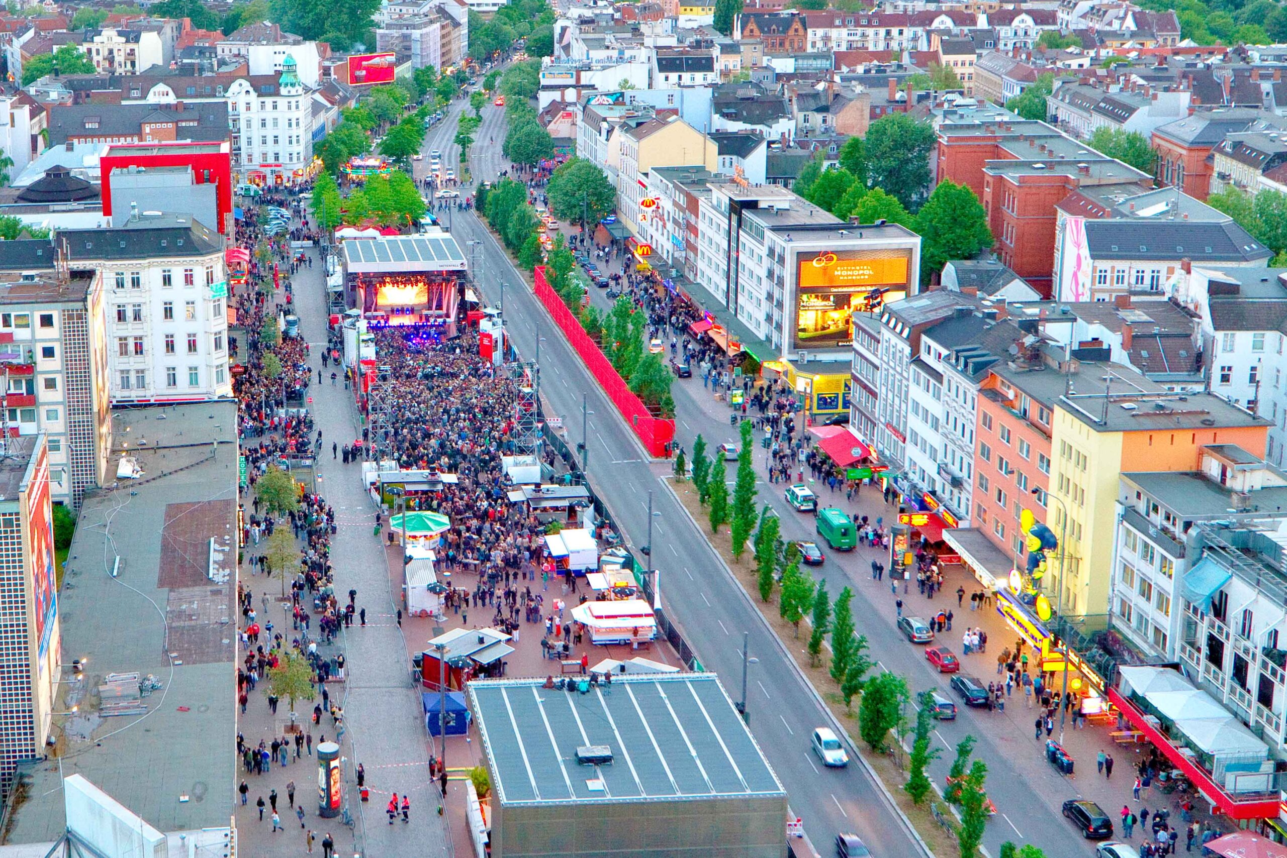 stpauli fuehrung am tag reeperbahn sightseeing kontor