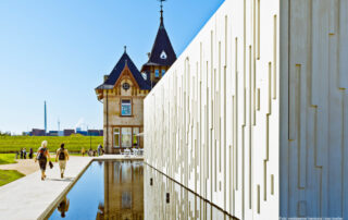 S Gelbklinker Villa mit Turm sowie Neubau des ehemaligen Wasserwerks Kaltehofe in Rothenburgsort. Mediaserver Hamburg Ingo Boelter